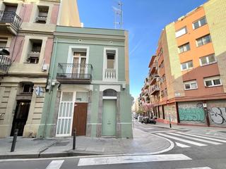 Piso  C/ gaiarre. Solvia inmobiliaria  piso barcelona