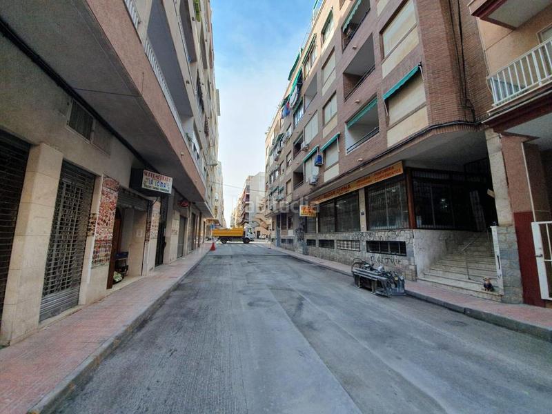 Foto 858a0250-b9d3-46c1-a6b4-6f4bd494dfb7. Autoparkplatz in Avenida Habaneras - Curva de Palangre Torrevieja