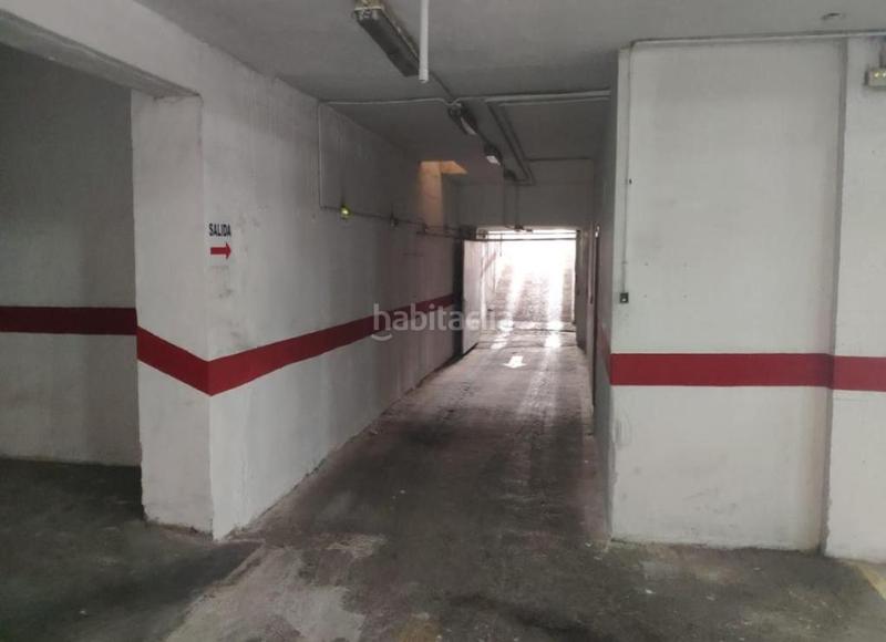 Foto d838d06e-568c-486d-8f8b-18ea715aa5fb. Autoparkplatz in Avenida Habaneras - Curva de Palangre Torrevieja