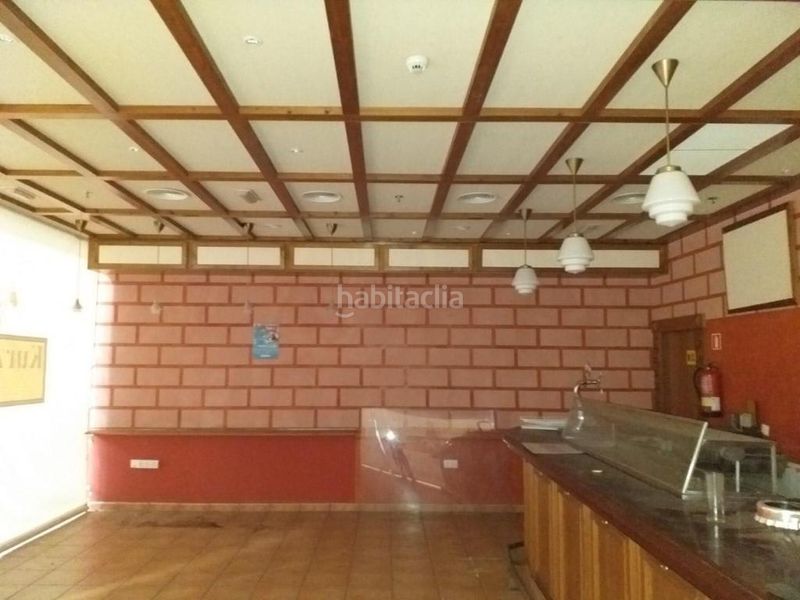 Foto 9a36cf7d-7625-44a7-8b99-26c3fc6b02b5. Local comercial a Lalín