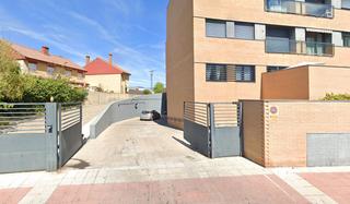 Aparcament cotxe  C/ gabriel garcia marquez. Solvia inmobiliaria  garaje collado villalba