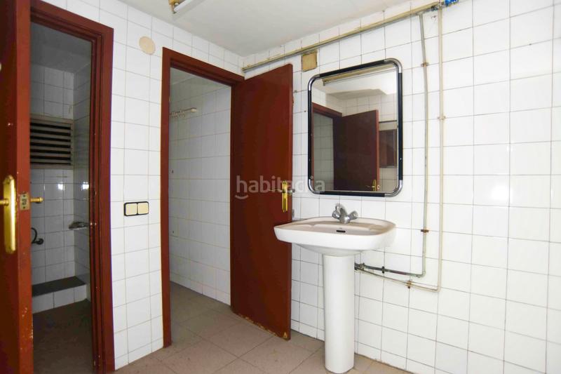 Foto c81ed415-6420-4ef6-93e0-6efc5e5eb142. Local commercial dans Centre Santa Coloma de Gramenet