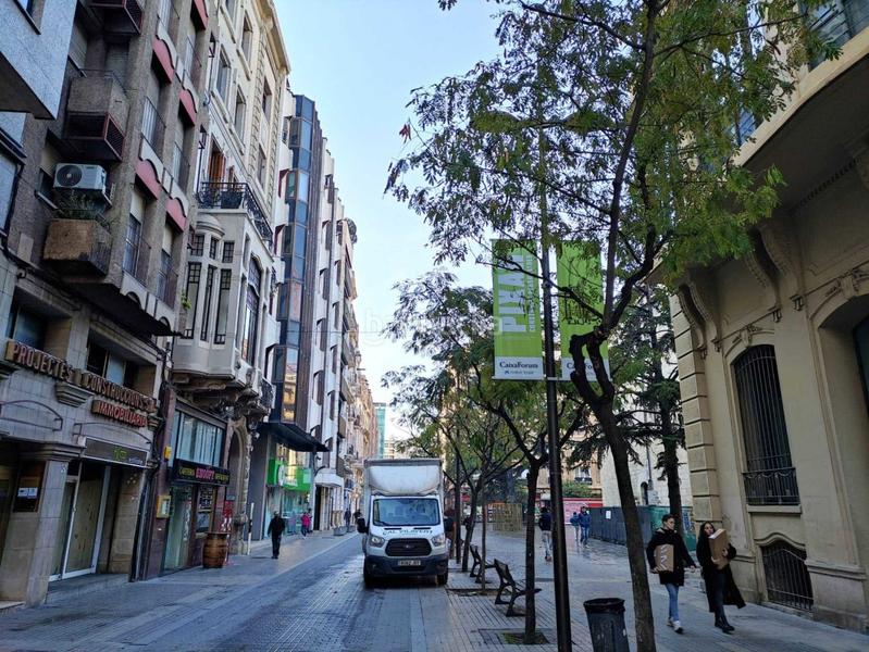 Foto a35256ae-7b1b-44fb-ae6e-e1d8afcff489. Parking voiture dans Centre Històric Lleida