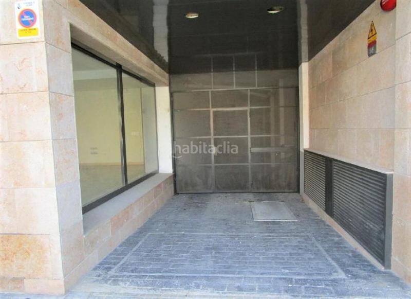 Foto dee9a40d-55d2-40c8-b8c6-e0c9e3a2768c. Aparcament cotxe a Balenyà