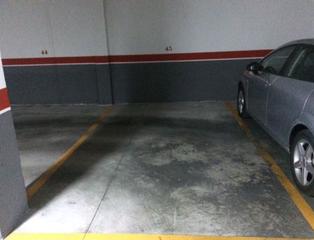 Parking coche en Poeta Alfonso Millan
