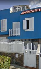 Casa aparellada  Juan arrollo felipe. Solvia inmobiliaria  chalet adosado telde