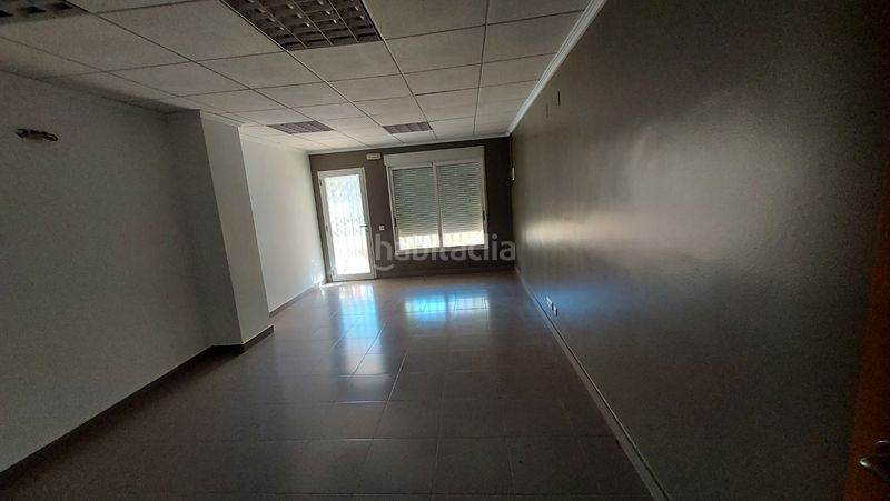 Foto a6e6d46f-3c7d-4e0a-ade4-a4899e5ef2c7. Local comercial a Racó Cullera