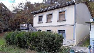 Xalet  C/ la encarnada. Solvia inmobiliaria  chalet independiente pola de laviana