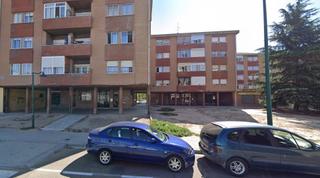 Parking coche  C/ ecuador. Solvia inmobiliaria  garaje valladolid