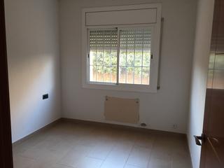 Xalet  C/ tarragona. Solvia inmobiliaria  chalet independiente palausolità i plegaman