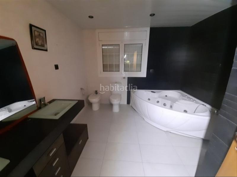 Foto c64cc737-b4dc-4753-b895-79af0823ba51. Chalet solvia inmobiliaria chalet independiente palausolità i plegamans en Palau-solità i Plegamans
