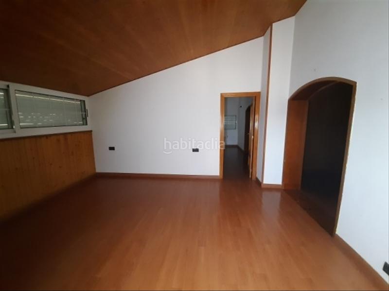 Foto da8b0585-0db6-4116-90a0-9ffa3e565b40. Chalet solvia inmobiliaria chalet independiente palausolità i plegamans en Palau-solità i Plegamans