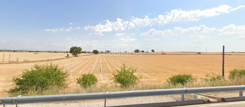 Foto 274a80a2-1711-40ae-b031-6be8d3c2f9a7. Aparcament cotxe a Yebes - valdeluz Yebes