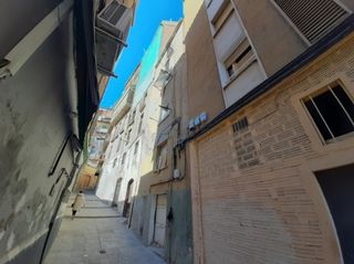 Pis  C/ cantarell. Solvia inmobiliaria  piso manresa