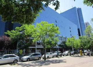 Parking coche  Francesc macia. Solvia inmobiliaria  garaje sabadell