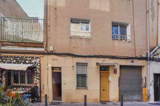 Flat  C/ rodrigo caro. Solvia inmobiliaria  piso badalona