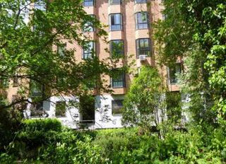 Parking coche  Ct descargas. Solvia inmobiliaria  garaje madrid
