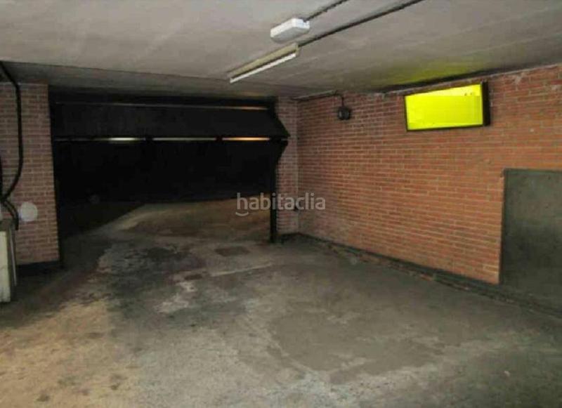 Foto 44c13ee1-a222-4c17-8fb7-365e9b67ead4. Aparcament cotxe a Palacio Madrid