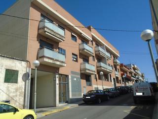 Aparcament cotxe  Vint-i-vuit. Solvia inmobiliaria  garaje tarragona