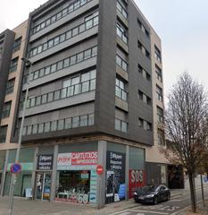 Parking coche  C/ maría teresa durán. Solvia inmobiliaria  garaje sabadell