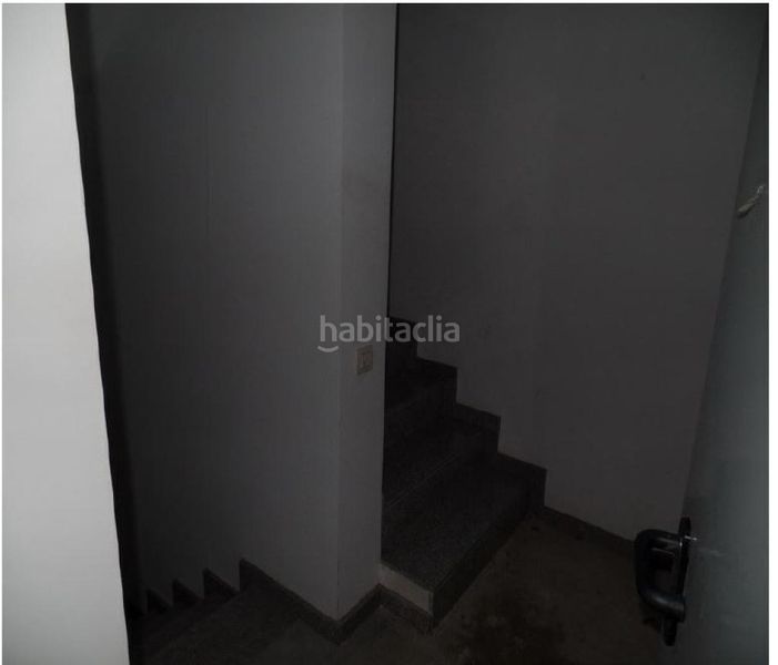 Foto b02d1dda-7559-483e-b364-6acddb4cf771. Aparcament cotxe a Creu de Barberà Sabadell