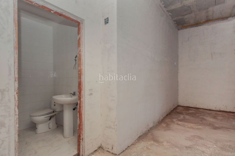 Foto f83305a3-352b-41c6-9992-4f931f8877ff. Local comercial a Llevant Reus