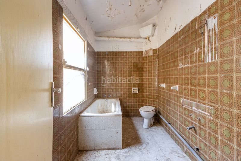 Foto b2bb174e-01e1-4ed5-8710-5c73ec46d9e6. Edificio in Mariola Lleida