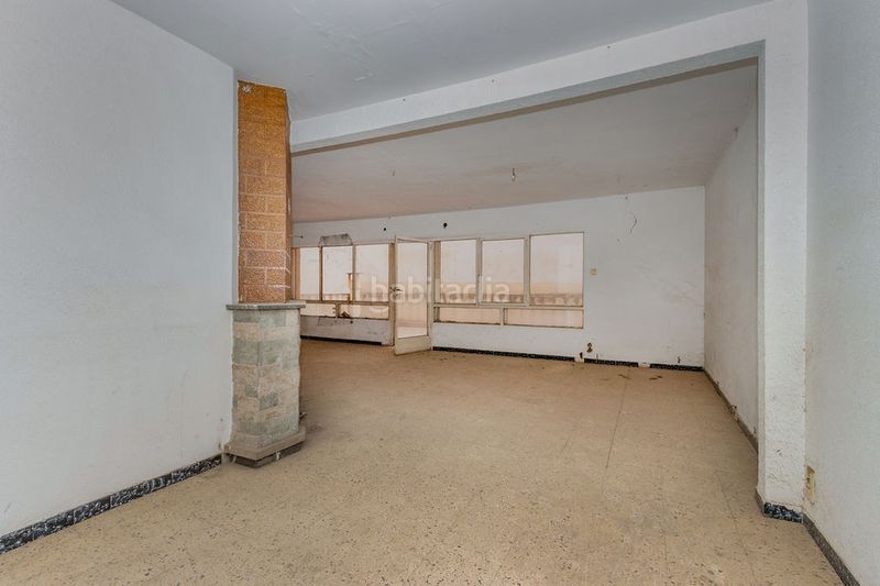 Foto ec086a18-5b7c-41ff-8573-94b8b0c5744a. Edificio in Mariola Lleida