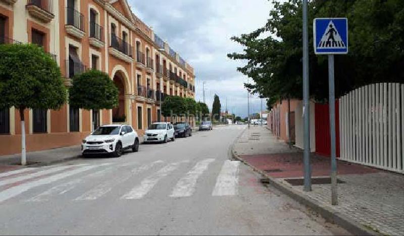 Foto a516ad08-e5ae-4c28-9849-691404aebc1f. Aparcament cotxe a Brenes