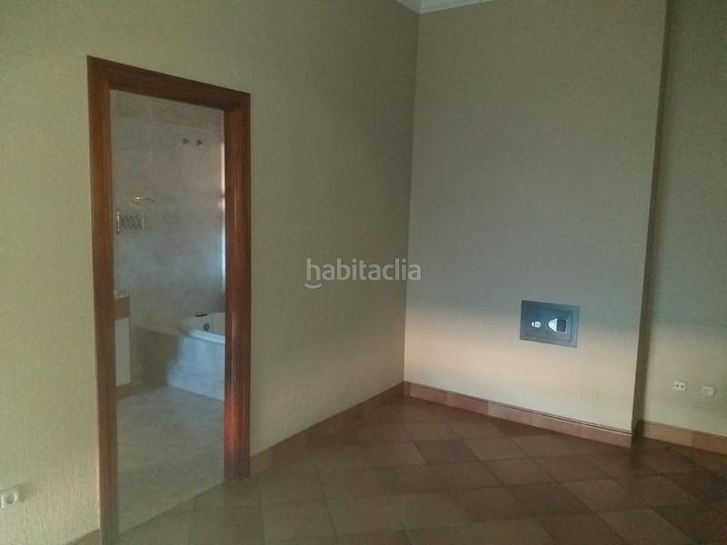 Foto 47cd09f4-e3ee-413b-a5d8-d9c2521bb6f1. Casa pareada solvia inmobiliaria chalet adosado en Cortegana