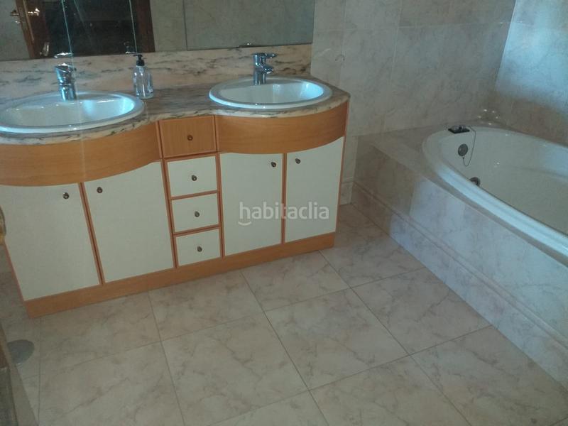 Foto a0b60074-b638-4d08-b8c8-0ac2f6cb2e9e. Casa pareada solvia inmobiliaria chalet adosado en Cortegana
