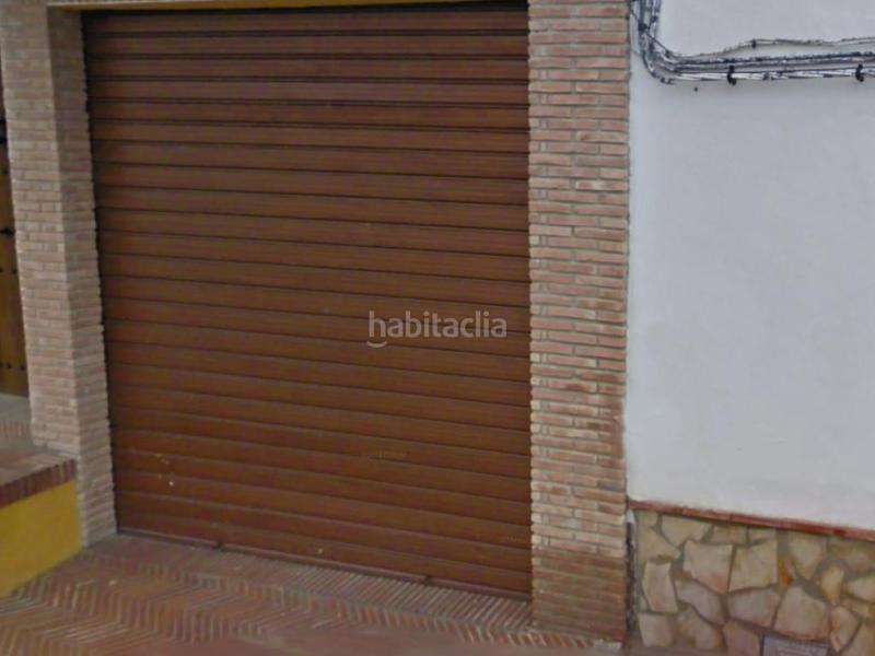 Foto 727813e3-b85c-42ca-b0ac-f16cd9cf4bbb. Aparcament cotxe a Iznalloz