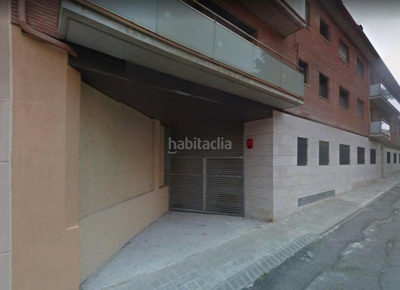 Foto 765c5627-6109-4606-8b4f-a48a83fef46c. Aparcament cotxe a Sallent