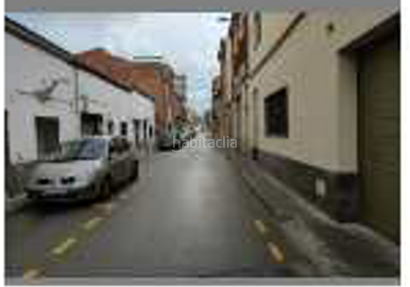 Foto 38531521-580c-4c62-b66c-696e74e23f5e. Aparcament cotxe a Sant Fruitós de Bages