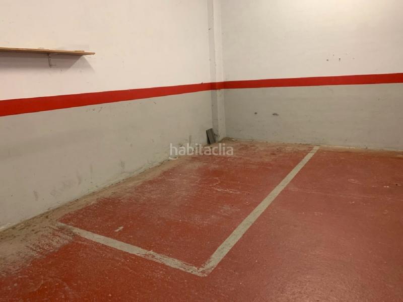 Foto afc90482-e226-4acc-8ca6-b0eb41e34ce2. Aparcament cotxe a Sant Fruitós de Bages