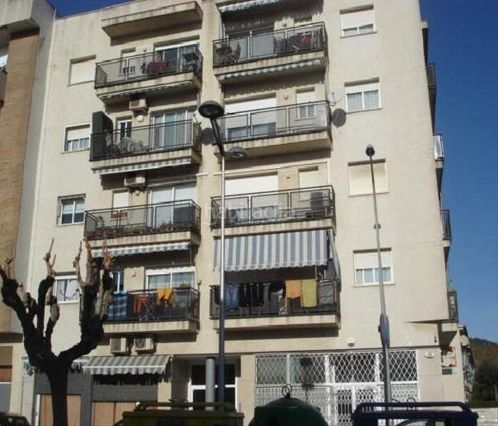 Foto c5510c8a-1526-4db5-882a-0c27656542aa. Parking coche solvia inmobiliaria garaje en Poblenou Pineda de Mar