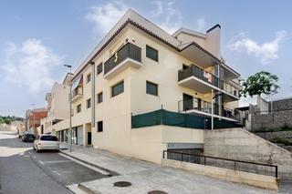 Aparcament cotxe  C/ segimon tomeu. Solvia inmobiliaria  garaje torrelavit