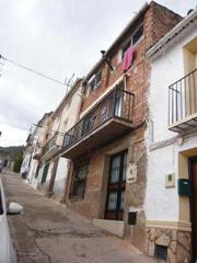 Casa aparellada  Av. de beas. Solvia inmobiliaria  chalet adosado puerta de segura la