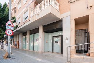 Locale commerciale in AV FABIAN ESCRIBANO MORENO