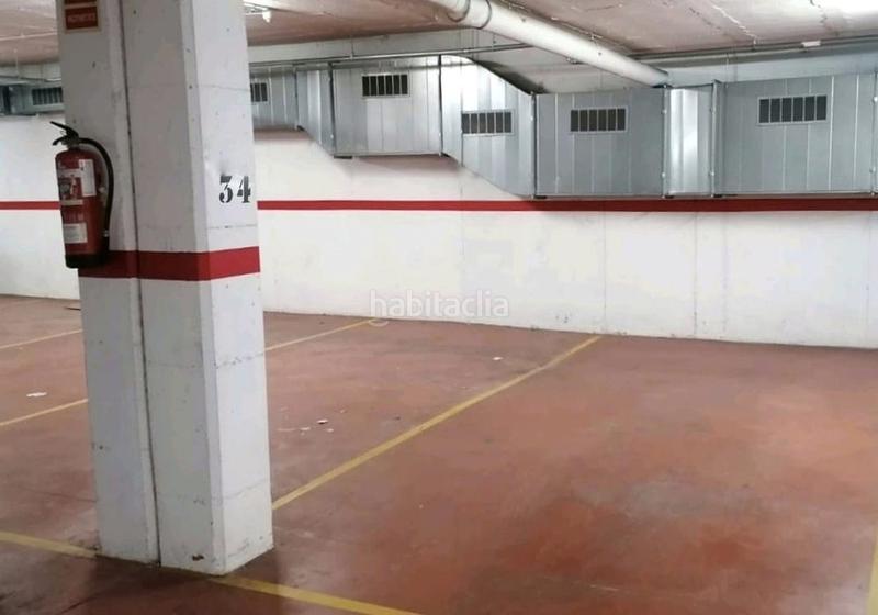 Foto 46ceb587-c1fd-4bdf-9088-5eeaa11a67fd. Aparcament cotxe a Santa Bàrbara