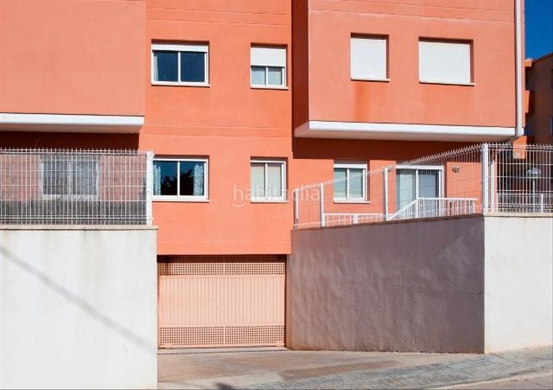 Foto 934d02d2-c939-444c-a2af-f976ec8e192d. Aparcament cotxe a Santa Bàrbara