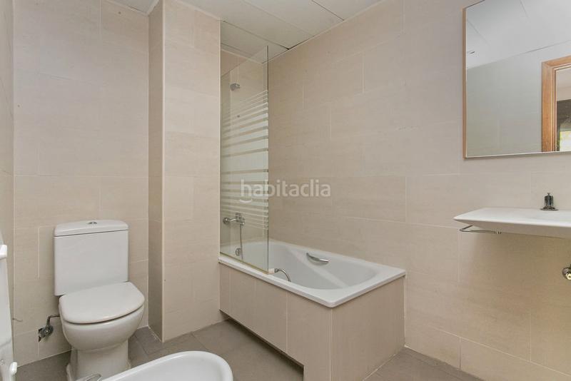 Foto ec384692-8234-46d9-ad5d-4191eef360b4. Dúplex a Centre Sant Boi de Llobregat