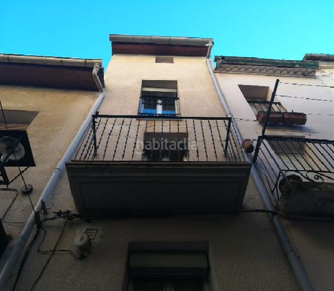 Foto fd18ae35-bc93-4e06-817c-28b7310b56f4. Casa pareada solvia inmobiliaria chalet adosado en Cenicero