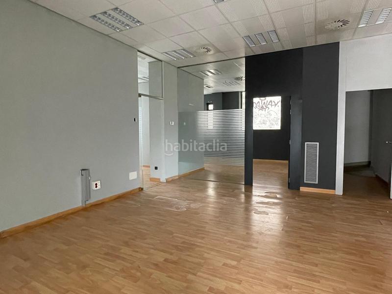 Foto b49d95f0-49d4-4c2b-8d50-3bfab26815ff. Geschäftsraum in Zona Alta Ponferrada