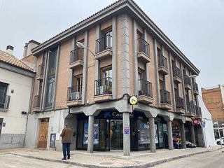 Local commercial  Plaza islas azores. Solvia inmobiliaria  locales madrid