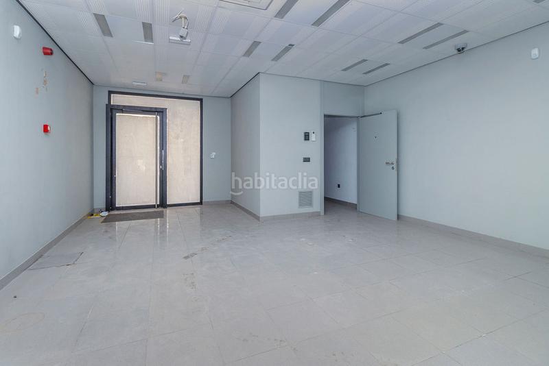 Foto 00142399-2ed7-4180-9d58-0d70fc23cc79. Affitto locale commerciale in Almagro