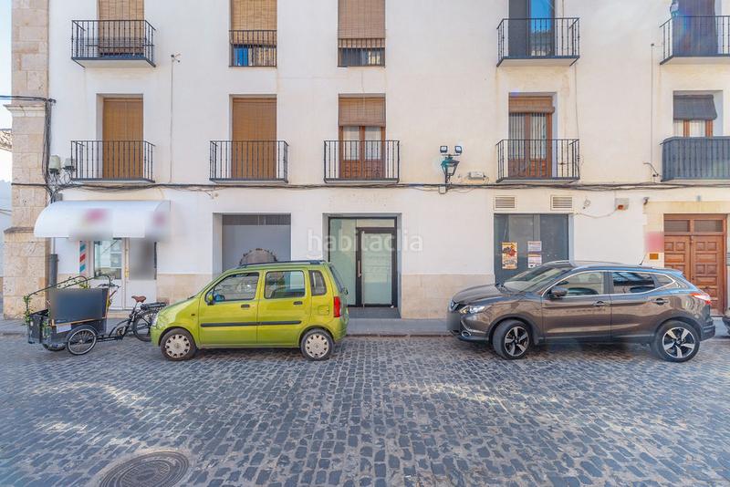 Foto c75d8af9-da3e-46e2-8b86-9c82763379d2. Affitto locale commerciale in Almagro