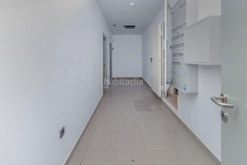 Foto e25bd7f5-c666-4312-a371-1f27e31f61f2. Affitto locale commerciale in Almagro