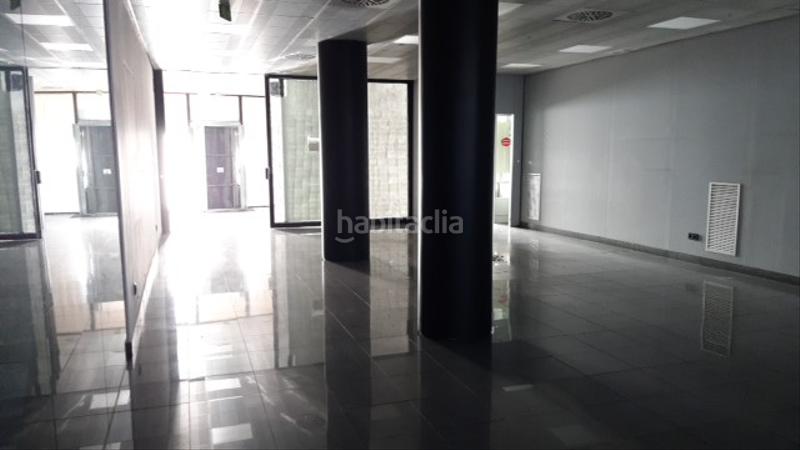 Foto 53cddd68-4e91-41c8-a364-a3a8acd25944. Location local commercial dans Hostalric