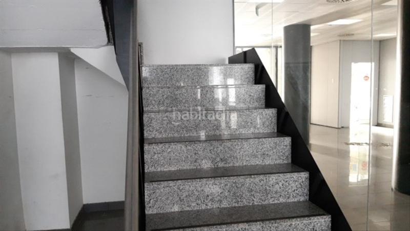 Foto ff0ed2a5-2695-452a-b957-b7db12b515ee. Location local commercial dans Hostalric